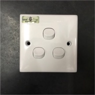 Crown 10A 250V AC 3 Gang 1 Way Flush Switch