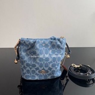 COACH Town Bucket 18 牛仔老花水桶包 藍色 牛仔布 全新