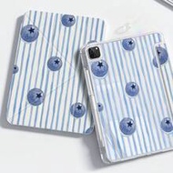 เคสหลังอะคริลิกใสคริสตัลลายการ์ตูนบลูเบอร์รี่สีน้ำเงินมินิมอลลายทาง พิมพ์สองด้าน สวยงามน่ารัก กันกระ