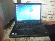 LAPTOP LENOVO T400 RAM 4 GB + 1 GB CORE 2 DUO P8600 24 GHZ SECOND