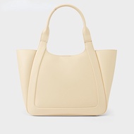 CHARLES and KEITH CK2-30671344 กระเป๋าสะพายความจุขนาดใหญ่