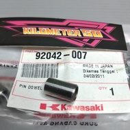 SPI SPY PIN DOWEL DOWELL kawasaki ZX25R ZX25RR ZX4R ZX4RR ORIGINAL kawasaki 92042-007