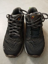 跑山 / 行山鞋 Garmont 9.81 鞋碼 UK 5.5, USA 7.5, EUR 39, MP 240