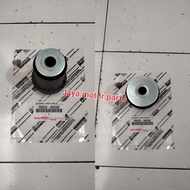 Bushing upper arm upper wing Hilux Vigo Fortuner diesel