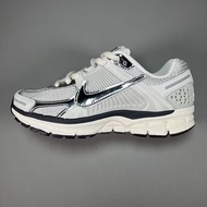 Nike Zoom Vomero 5 SP