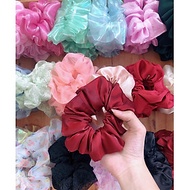 Cột tóc scrunchies màu đỏ đô ánh kim sang trọng size trung lớn