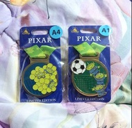 香港迪士尼樂園 2024 Magic Prize 奇妙揭揭樂 抽獎 遊戲 Toy Story 反斗奇兵 三眼仔 三眼怪 A1 / A4 LE 400 Limited Edition Pin Pins 