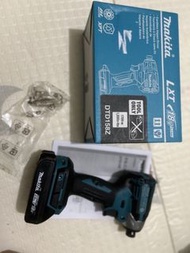 全新原裝Makita牧田18v起子機DTD158跟一粒原裝9新2.0薄電