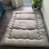 Mattress topper size 1m4 x 2m, 6-7cm thick