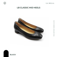 LA BELLA  รองเท้าคัชชูส้นสูงหนังแกะ รุ่น LB CLASSIC MID HEELS - BLACK