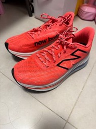 New Balance FuelCell SC trainer v2 跑鞋