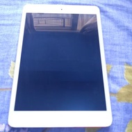 MINI IPAD / Model A1432 / storage 16GB. zero scratches