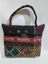 Tas wanita bahan ulos batak