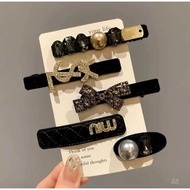 SYL hairpin Set with 5 black stones and stones