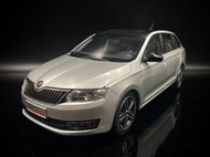 【收藏模人】原廠精品 Skoda Rapid Spaceback Combi 1.4L 模型車 1/18 1:18