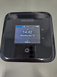 【二手極新】NETGEAR - Nighthawk M5 5G LTE WiFi 6 Mobile Router (MR5200) 專用流動熱點（隨身 WiFi / 行動路由器）Mobile Hots