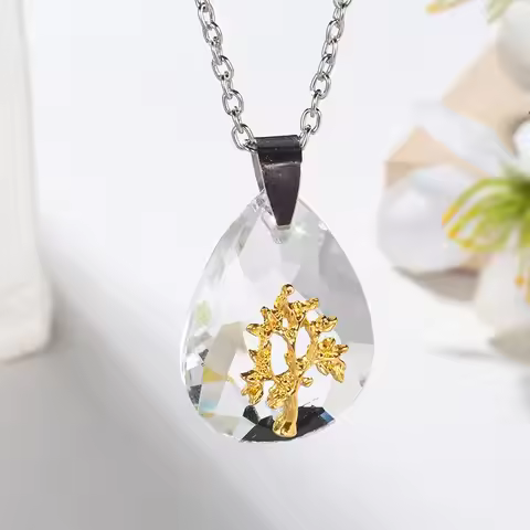 Exquisite Metal Crystal Glass Transparent Pendant Necklace Women's Fashion Tree of Life Pendant Chai