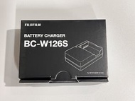 Fujifilm BC-W126S Battery Charger (For NP-W126S) / 富士  BC-W126S 電池充電器 (NP-W126S 用)