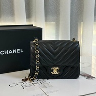 CHANEL V紋口蓋方胖子 17 - 黑金29開