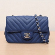 CHANEL CF口蓋包大Mini20藍色荔枝牛皮25開銀扣V紋肩背包