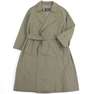 1984 年產 Burberry 復古風衣，狀況極佳，帶有 Nova 格紋襯裡，單袖繫帶圖案，虹彩光澤，L 碼，英國製造，稀有。