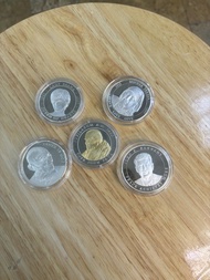馬雨他騎士團和平冠軍系列精制銀幣紀念幣套裝 - 戴安娜、聖母瑪利亞、甘地、教宗、甘迺迪