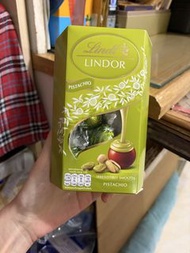 Lindt Lindor Pistachio 瑞士蓮開心果軟心