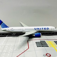 Boeing 787 Dreamliner Model UNITED Airlines (1:400 Scale) | Aircraft Model B787-9
