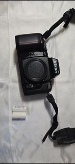 Nikon F-601 菲林相機