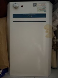 Esaar 單相儲水式電熱水爐