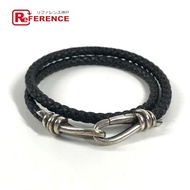 กำไลข้อมือหนังถักปมสองชั้นจาก TIFFANY & Co.