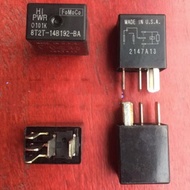 Relay 8T2T-14B192-BA 5 Pin Car Relay