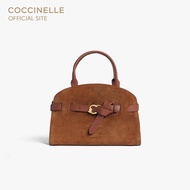COCCINELLE กระเป๋าถือผู้หญิง รุ่น SABINE HANDBAG 180201 สี COGNAC/COGNAC