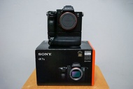 Sony A7 iii / A7iii / A73 + 直倒 (可散買)