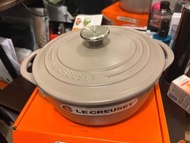 Le Creuset 22cm 圓形琺瑯鑄鐵鍋