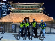 Market Food &amp; Evening E-bike Ride Tour in Seoul