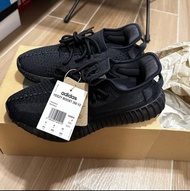 全新 Yeezy boost 350 v2 全黑 US8.5