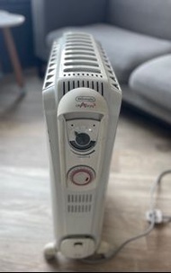 Delonghi DrAgon3  意大利充油式安全電暖爐