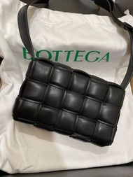 Bottega Veneta Small Padded Cassette 黑色