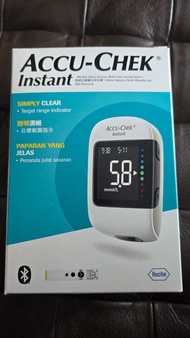 100%全新Accu-Chek Instant血糖計，套裝連兩盒血糖試紙，一盒針頭，全套$400