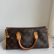 lv 手提包 老花 很可愛