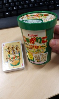 Calbee 長頸鹿薯條杯裝撲克牌