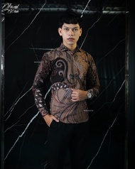 MENSBATIK - Cakrawira - Kemeja Batik Pria yang Bikin Kesan Pertama Lebih Meyakinkan