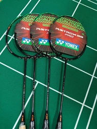 Yonex Astrox 99 Pro 羽毛球拍
