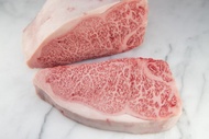 Japanese Wagyu Beef A5 Striploin Strip Steak Daging Wagyu Import 2 1kg