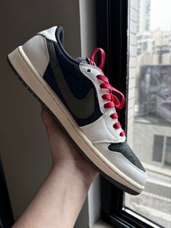 Jordan 1 low x travis Scott Olive