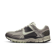 Nike Zoom Vomero 5 女子運動鞋