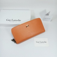 Guy Laroche กระเป๋าสตางค์ผู้หญิงใบยาว ซิปรอบ สีส้ม หนังลาย อะไหล่สีทอง หนังแท้