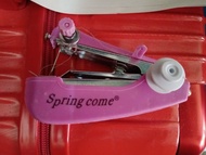 （包郵）全新 Spring come 迷你 緊急應用 旅行 手動衣車仔 縫紉機