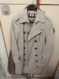 Burberry 風衣